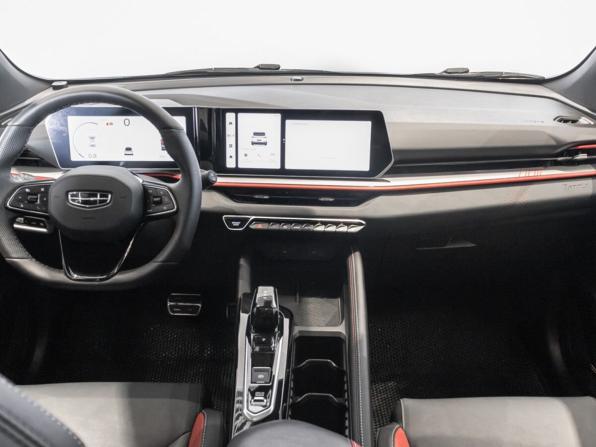 Geely Coolray I Рестайлинг с пробегом 2024 года, цена 2 217 854 рубля, 15329 км, внедорожник, Автокод Объявления