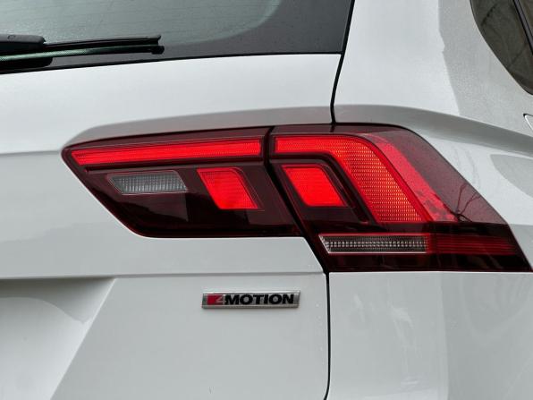 Volkswagen Tiguan II с пробегом 2019 года, цена 2 299 000 рублей, 169924 км, внедорожник, Автокод Объявления