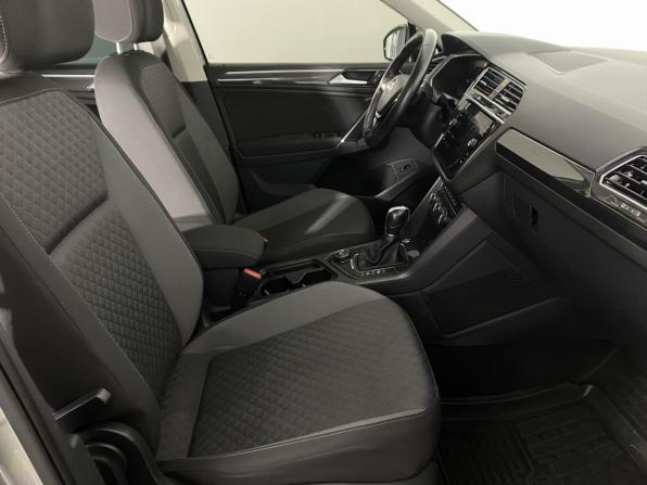 Volkswagen Tiguan II с пробегом 2018 года, цена 2 399 000 рублей, 150537 км, внедорожник, Автокод Объявления