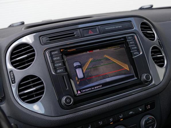 Volkswagen Tiguan I Рестайлинг с пробегом 2016 года, цена 2 090 000 рублей, 140490 км, внедорожник, Автокод Объявления