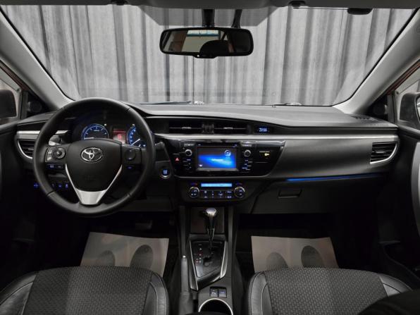 Toyota Corolla XI (E160 E170 E180) с пробегом 2013 года, цена 1 215 000 рублей, 203000 км, седан, Автокод Объявления