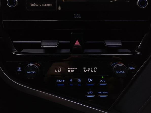 Toyota Camry VIII (XV70) Рестайлинг с пробегом 2021 года, цена 2 630 000 рублей, 102195 км, седан, Автокод Объявления