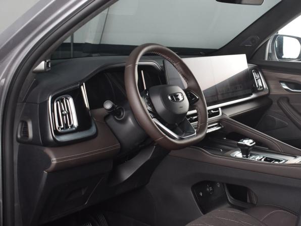 Geely Monjaro I Рестайлинг 2 с пробегом 2026 года, цена 3 999 995 рублей, 49 км, внедорожник, Автокод Объявления