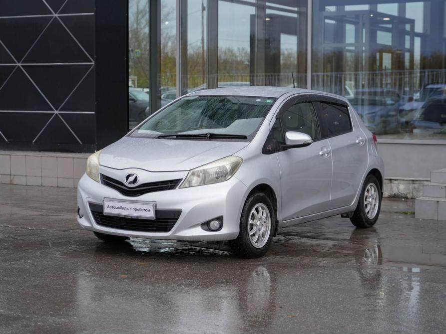 Toyota Vitz III (XP130) Новосибирск  - изображение 1