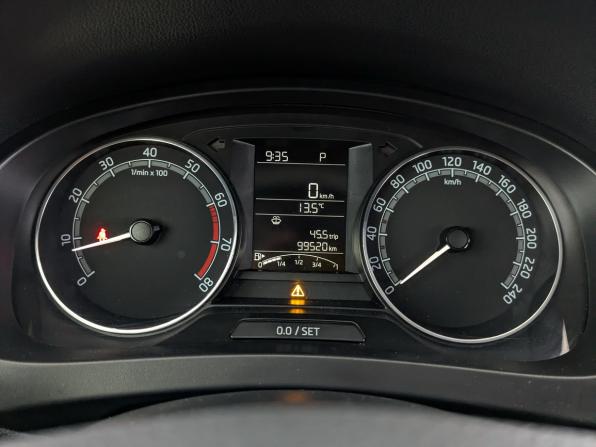 Skoda Rapid I Рестайлинг с пробегом 2019 года, цена 1 300 000 рублей, 99438 км, лифтбек, Автокод Объявления