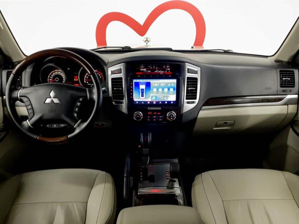 Mitsubishi Pajero IV Рестайлинг 2 с пробегом 2019 года, цена 3 660 000 рублей, 35948 км, внедорожник, Автокод Объявления