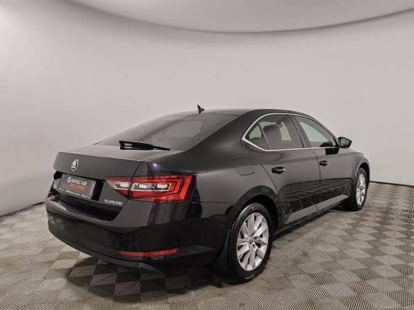 Skoda Superb III с пробегом 2017 года, цена 1 975 000 рублей, 159021 км, лифтбек, Автокод Объявления