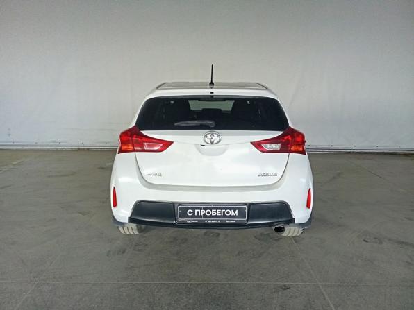 Toyota Auris II с пробегом 2013 года, цена 850 000 рублей, 319661 км, хэтчбек, Автокод Объявления