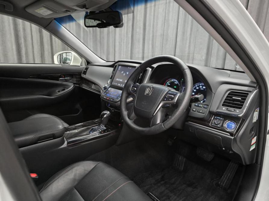 Toyota Crown XIV (S210) Рестайлинг Красноярск  - изображение 9