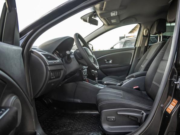 Renault Fluence I Рестайлинг с пробегом 2013 года, цена 798 000 рублей, 201542 км, седан, Автокод Объявления