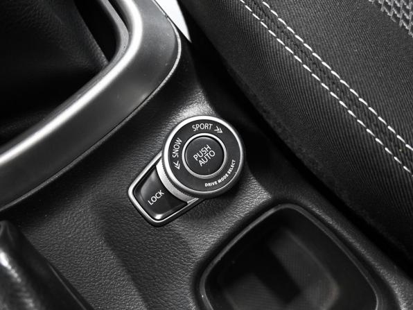Suzuki SX4 II (S-Cross) с пробегом 2014 года, цена 975 000 рублей, 348782 км, хэтчбек, Автокод Объявления
