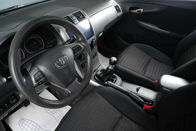 Toyota Corolla X (E140 E150) Рестайлинг с пробегом 2011 года, цена 799 000 рублей, 206000 км, седан, Автокод Объявления