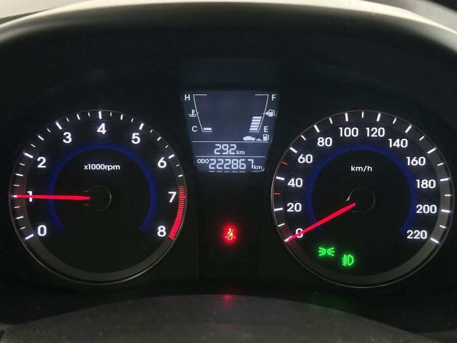 Hyundai Solaris I Москва  - изображение 6