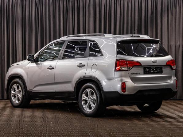 Kia Sorento II Рестайлинг с пробегом 2014 года, цена 1 465 000 рублей, 162900 км, внедорожник, Автокод Объявления