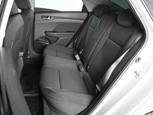 Hyundai Solaris II с пробегом 2017 года, цена 1 329 000 рублей, 102557 км, седан, Автокод Объявления