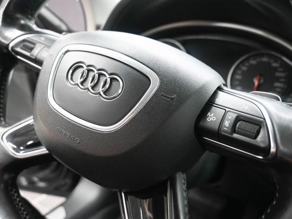 Audi A8 III (D4) Рестайлинг с пробегом 2014 года, цена 2 099 900 рублей, 201111 км, седан, Автокод Объявления