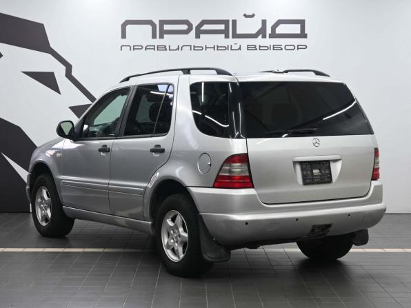 Mercedes-Benz M-Класс I (W163) с пробегом 2000 года, цена 709 900 рублей, 232000 км, внедорожник, Автокод Объявления