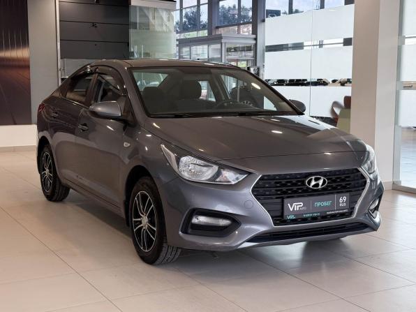 Hyundai Solaris II с пробегом 2018 года, цена 1 115 000 рублей, 104586 км, седан, Автокод Объявления