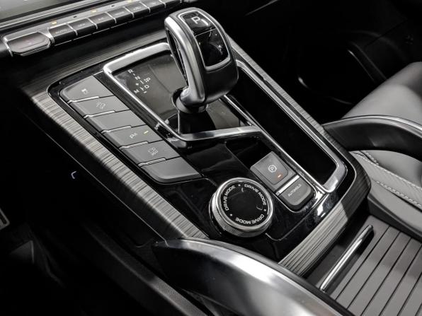 Geely Atlas Pro с пробегом 2022 года, цена 1 925 000 рублей, 55649 км, внедорожник, Автокод Объявления