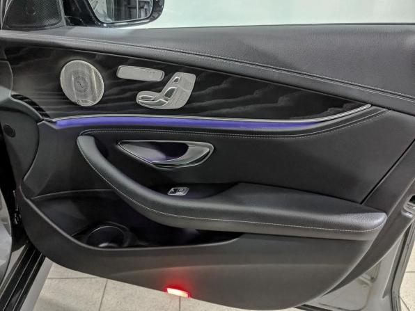Mercedes-Benz E-Класс V (W213 S213 C238) Рестайлинг с пробегом 2021 года, цена 5 290 000 рублей, 94319 км, седан, Автокод Объявления