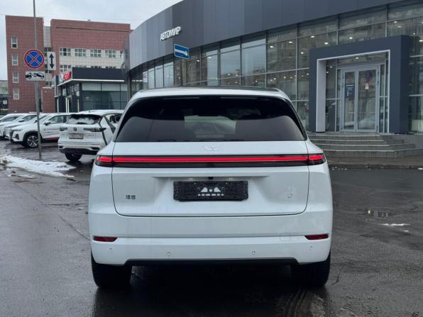 Новый Li Auto (Lixiang) L7 I Рестайлинг 2025 года, цена 8 400 000 рублей, внедорожник, Автокод Объявления