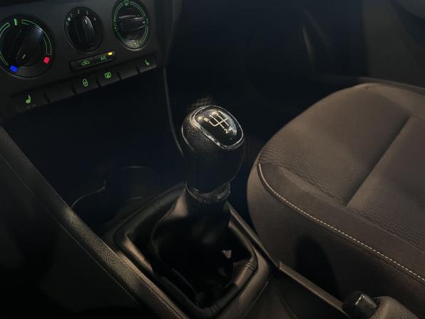 Skoda Rapid I с пробегом 2014 года, цена 495 000 рублей, 211030 км, лифтбек, Автокод Объявления