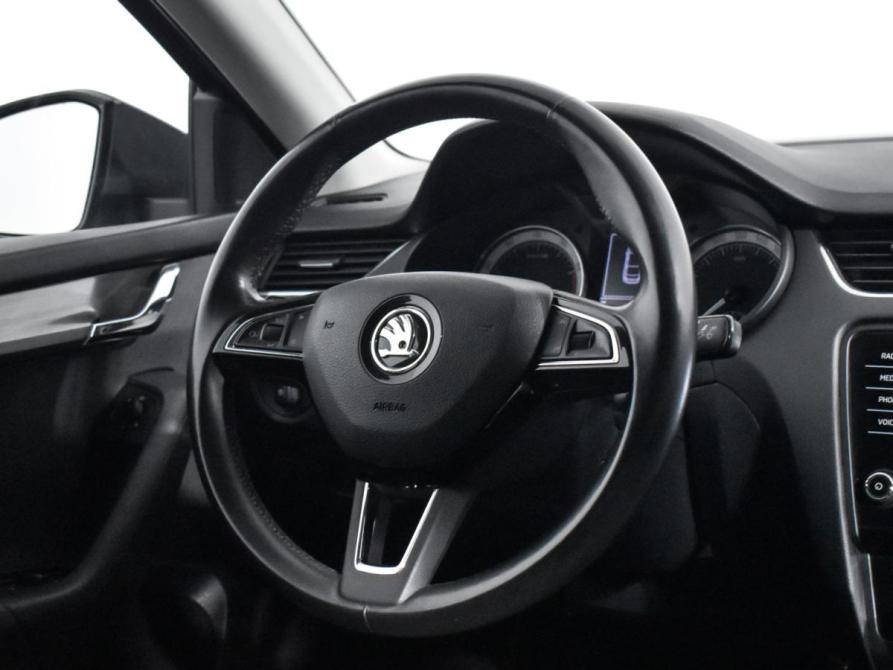 Skoda Octavia III (A7) Рестайлинг Санкт-Петербург  - изображение 15