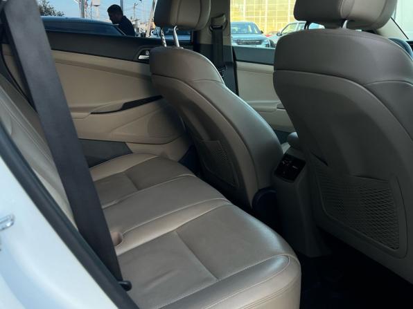 Hyundai Tucson III с пробегом 2015 года, цена 2 197 000 рублей, 99840 км, внедорожник, Автокод Объявления