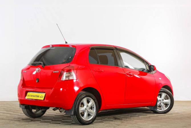 Toyota Yaris I Рестайлинг с пробегом 2006 года, цена 499 000 рублей, 242000 км, хэтчбек, Автокод Объявления