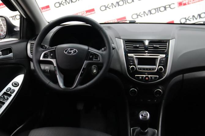 Hyundai Solaris I Рестайлинг с пробегом 2015 года, цена 825 250 рублей, 117076 км, хэтчбек, Автокод Объявления