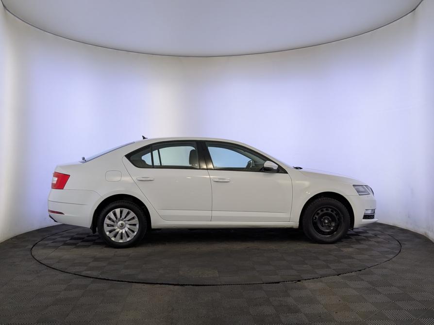 Skoda Octavia III (A7) Рестайлинг Москва  - изображение 4