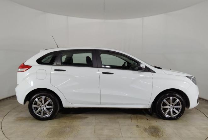 Lada (ВАЗ) XRAY I с пробегом 2018 года, цена 830 000 рублей, 117940 км, хэтчбек, Автокод Объявления