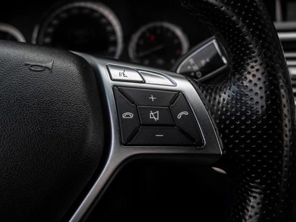 Mercedes-Benz E-Класс IV (W212 S212 C207) с пробегом 2012 года, цена 1 630 000 рублей, 212171 км, седан, Автокод Объявления