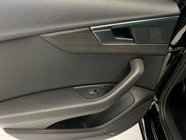 Audi A4 V (B9) с пробегом 2018 года, цена 2 329 000 рублей, 95000 км, седан, Автокод Объявления