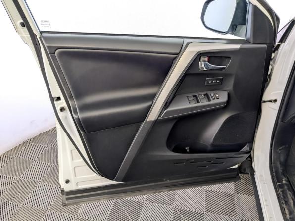 Toyota RAV4 IV (XA40) Рестайлинг с пробегом 2019 года, цена 2 990 000 рублей, 95918 км, внедорожник, Автокод Объявления