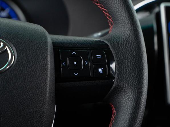 Toyota Hilux VIII с пробегом 2015 года, цена 3 398 999 рублей, 151600 км, offers.body_type.unknown, Автокод Объявления