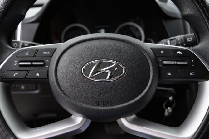 Hyundai Creta I Рестайлинг с пробегом 2021 года, цена 2 240 000 рублей, 50785 км, внедорожник, Автокод Объявления