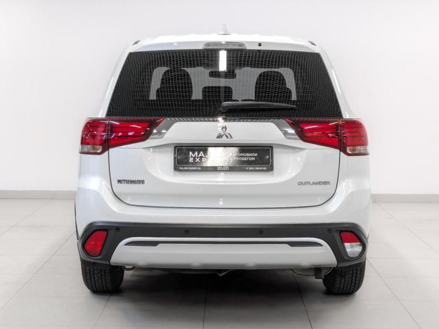 Mitsubishi Outlander III Рестайлинг 3 Санкт-Петербург  - изображение 6