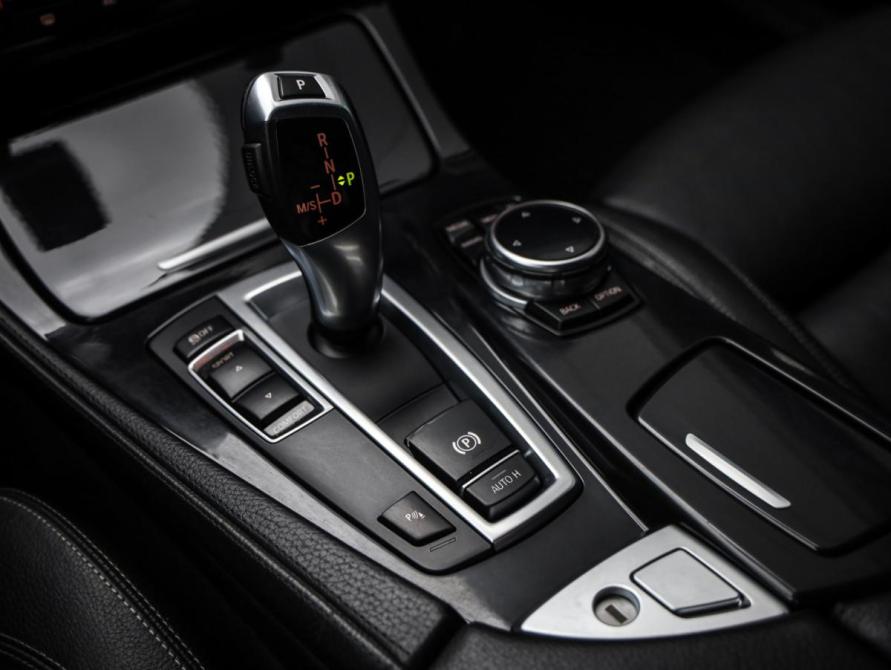 BMW 5 серии VI (F10/F11/F07) Рестайлинг Санкт-Петербург  - изображение 19