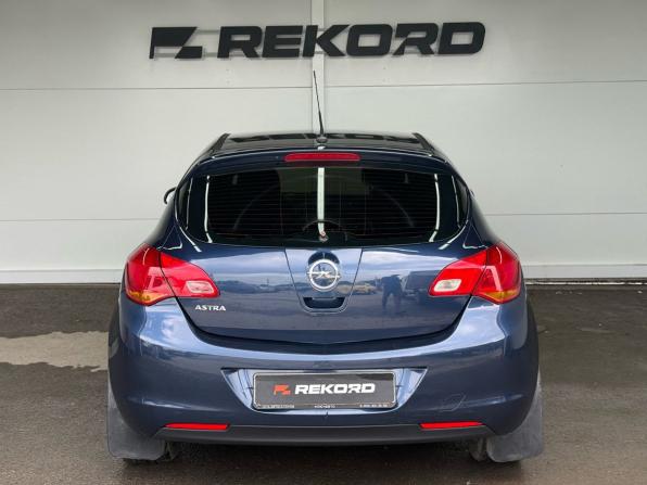 Opel Astra J Рестайлинг с пробегом 2012 года, цена 789 000 рублей, 172000 км, хэтчбек, Автокод Объявления