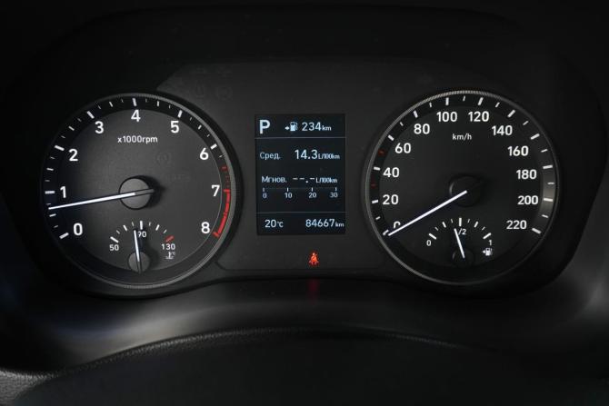 Hyundai Solaris II с пробегом 2017 года, цена 1 499 000 рублей, 84667 км, седан, Автокод Объявления