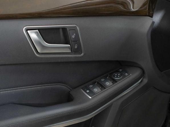 Mercedes-Benz E-Класс IV (W212 S212 C207) Рестайлинг с пробегом 2013 года, цена 2 575 000 рублей, 101000 км, седан, Автокод Объявления