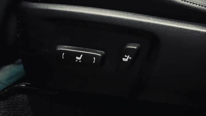 Toyota Hilux VIII с пробегом 2018 года, цена 3 620 000 рублей, 189526 км, пикап, Автокод Объявления