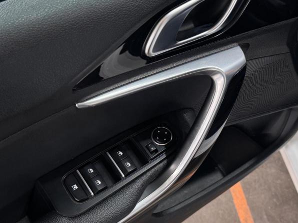 Kia Ceed III с пробегом 2018 года, цена 1 550 000 рублей, 138068 км, хэтчбек, Автокод Объявления