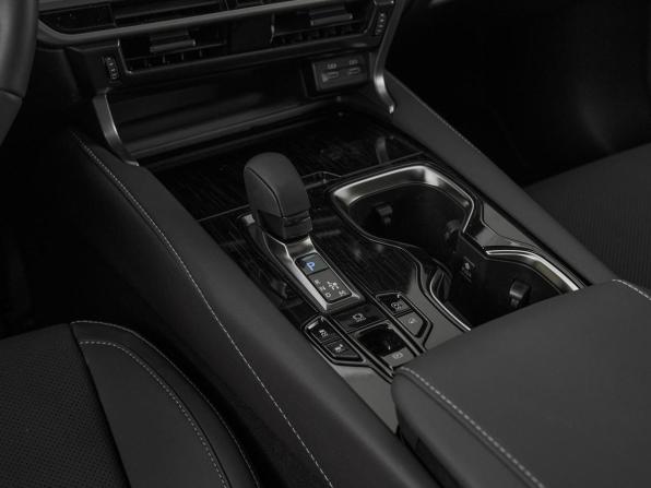 Lexus RX V с пробегом 2025 года, цена 7 800 000 рублей, 68 км, внедорожник, Автокод Объявления