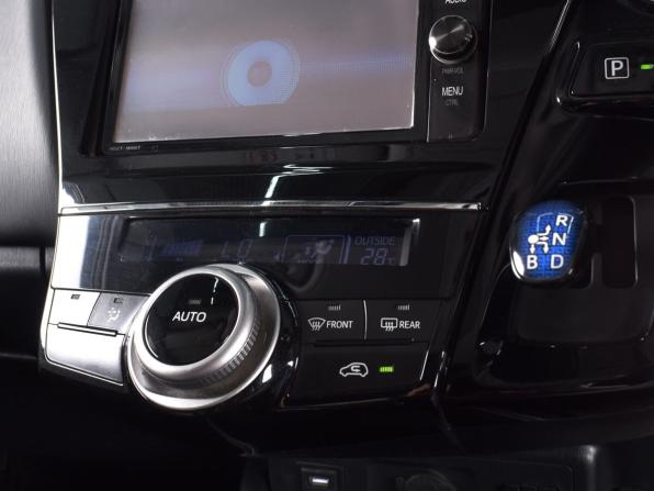 Toyota Prius Alpha I (ZVW40/41) Рестайлинг с пробегом 2018 года, цена 1 564 995 рублей, 199914 км, универсал, Автокод Объявления