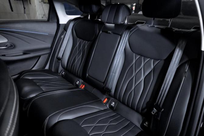 Chery Arrizo 8 с пробегом 2023 года, цена 2 253 000 рублей, 35456 км, седан, Автокод Объявления