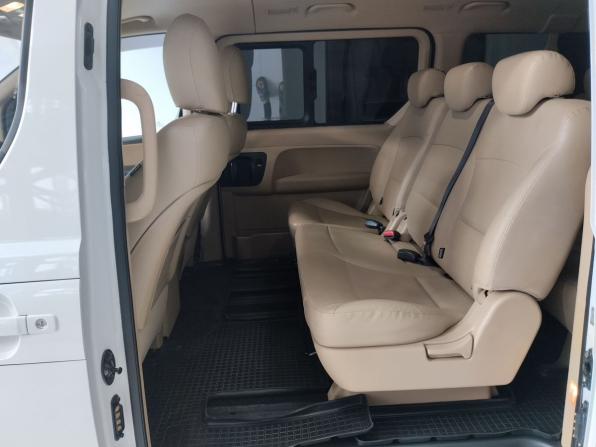Hyundai H-1 II Рестайлинг 2 с пробегом 2019 года, цена 3 230 000 рублей, 68200 км, минивэн, Автокод Объявления