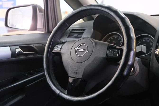 Opel Zafira B Рестайлинг с пробегом 2011 года, цена 799 000 рублей, 184000 км, компактвэн, Автокод Объявления