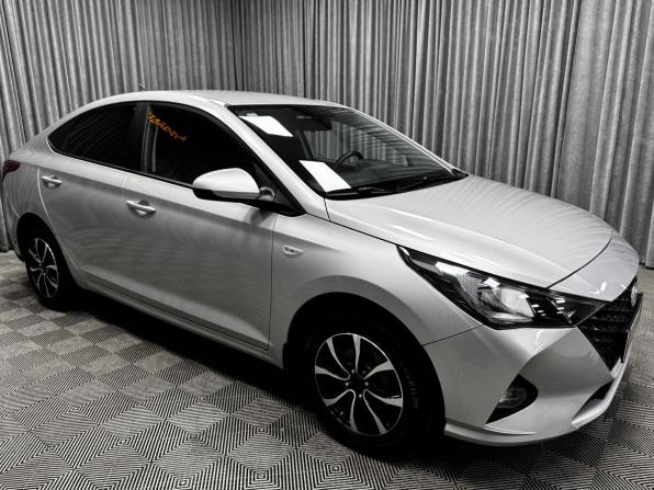 Hyundai Solaris II Рестайлинг с пробегом 2021 года, цена 1 690 000 рублей, 65502 км, седан, Автокод Объявления